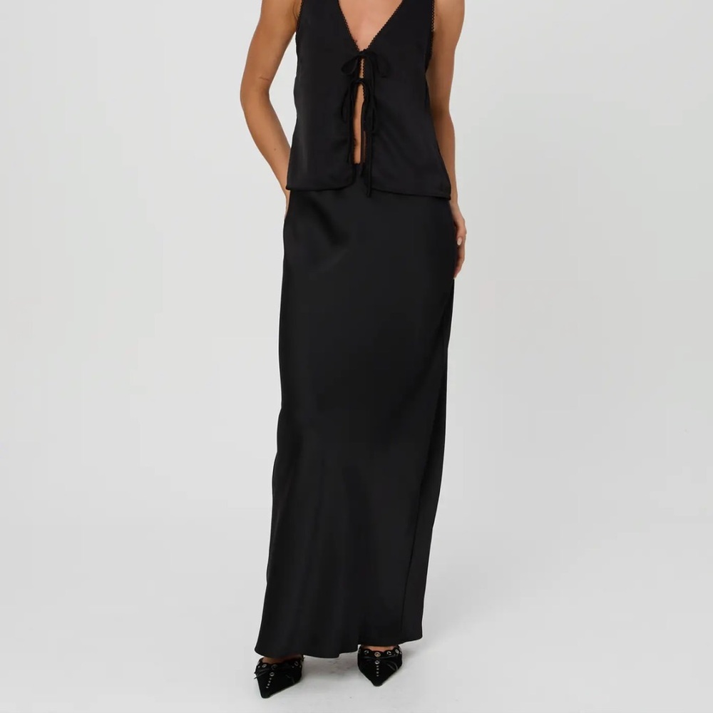 Glassons picot strim satin maxi skirt